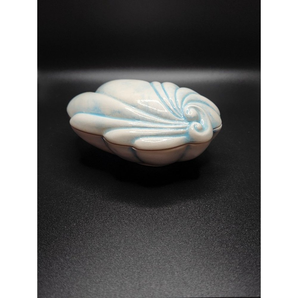 Ceramic Shell Trinket Dish - Picture 2 of 5